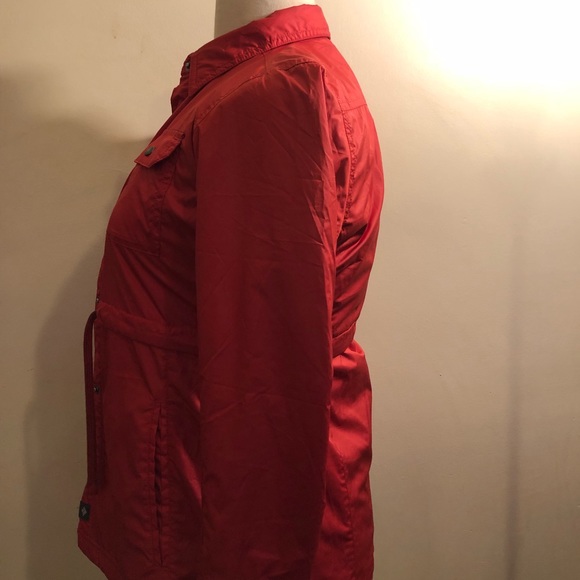 Red Columbia jacket - Picture 4 of 8